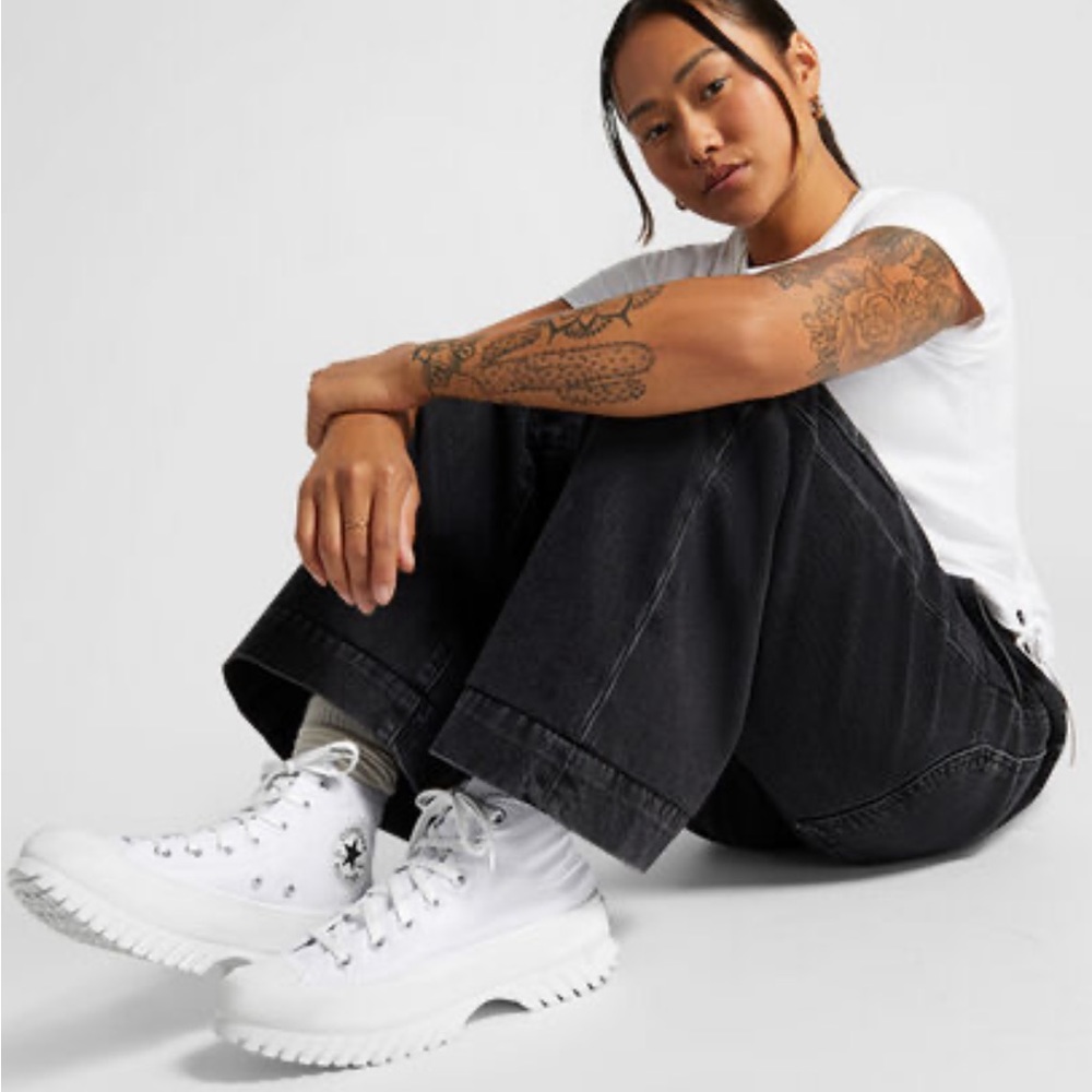 Chuck Taylor All Star Lugged 2.0 - W9 M7 - Picture 2 of 13